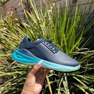 Clove Womens Healthcare Aqua Blue Sneakers Size 9.5